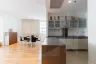 3 Bedroom Condo for sale in Khlong Toei, Bangkok near BTS Asoke
