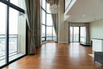 3 Bedroom Condo for sale in Khlong Tan, Bangkok near BTS Phrom Phong