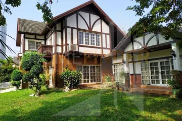 4 Bedroom House for sale in Phra Khanong Nuea, Bangkok near BTS On Nut
