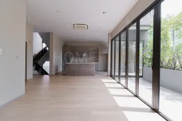 4 Bedroom House for sale in ARNA Ekamai, Phra Khanong Nuea, Bangkok near BTS Ekkamai