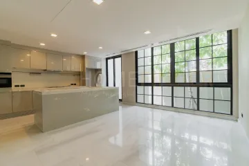 4 Bedroom Townhouse for sale in Khlong Toei Nuea, Bangkok near BTS Phrom Phong