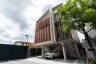 4 Bedroom House for sale in ARNA Ekamai, Phra Khanong Nuea, Bangkok near BTS Ekkamai