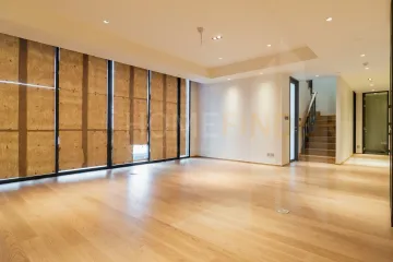 2 Bedroom Condo for sale in Khlong Tan, Bangkok near BTS Thong Lo