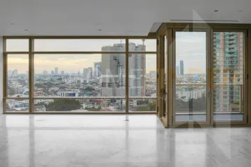 3 Bedroom Condo for sale in Thung Wat Don, Bangkok near BTS Saphan Taksin