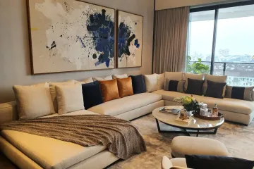 4 Bedroom Condo for sale in Khlong Tan Nuea, Bangkok
