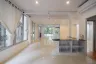 5 Bedroom House for rent in Khlong Tan Nuea, Bangkok near BTS Ekkamai