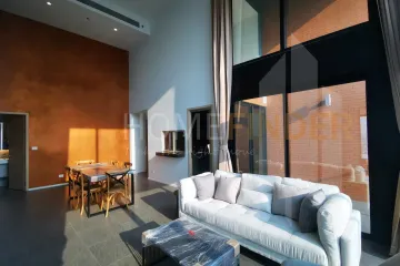 3 Bedroom Condo for rent in Silom, Bangkok near BTS Surasak