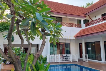 4 Bedroom House for rent in Bang Kapi, Bangkok near MRT Pradit Manutham
