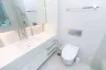 1 Bedroom Condo for sale in Khlong Tan Nuea, Bangkok near BTS Ekkamai