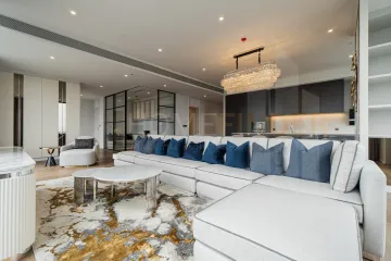 3 Bedroom Condo for sale in Lumpini, Bangkok near BTS Ratchadamri