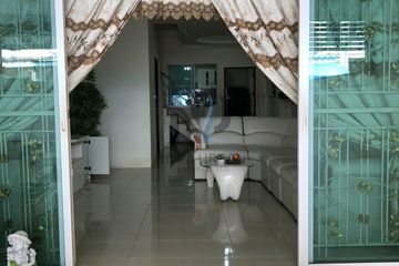 2 Bedroom Townhouse for sale in Huai Yai, Chonburi