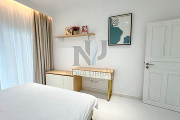 6 Bedroom House for sale in 