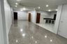 11 Bedroom Office for rent in Din Daeng, Bangkok near MRT Phra Ram 9