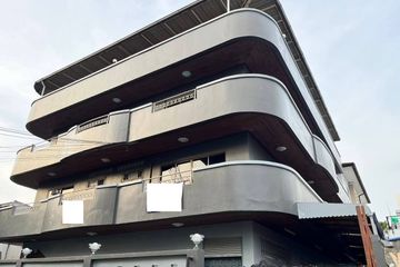 11 Bedroom Office for rent in Din Daeng, Bangkok near MRT Phra Ram 9