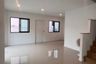 4 Bedroom Townhouse for Sale or Rent in Lumpini Townplace Sukhumvit - Srinakarin, Samrong Nuea, Samut Prakan near MRT Thipphawan