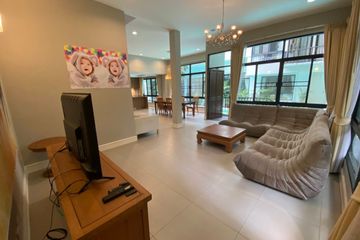 4 Bedroom Condo for rent in Phra Khanong, Bangkok near BTS Thong Lo