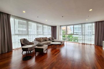 3 Bedroom Condo for rent in Phra Khanong Nuea, Bangkok near BTS Ekkamai