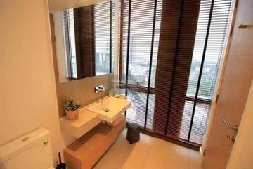 2 Bedroom Condo for rent in The Lofts Ekkamai, Phra Khanong, Bangkok near BTS Ekkamai