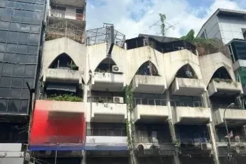 Commercial for sale in Khlong Toei Nuea, Bangkok near BTS Nana
