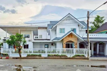 3 Bedroom House for rent in Moo Baan Khwan Wiang, San Phak Wan, Chiang Mai