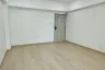 Condo for sale in Sin Setthe Residence Town 2, Hua Mak, Bangkok near MRT Yaek Lam Sali