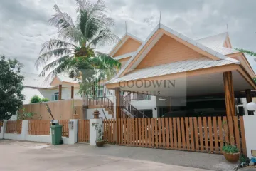 6 Bedroom House for Sale or Rent in Amorn Village, Nong Prue, Chonburi