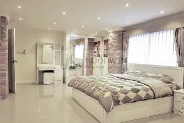 2 Bedroom Condo for Sale or Rent in Rungfa Condominium, Nong Prue, Chonburi