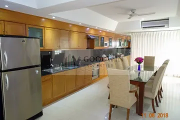2 Bedroom Condo for sale in Na Kluea, Chonburi