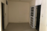 3 Bedroom Townhouse for sale in Thap Yao, Bangkok