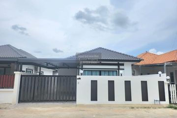 3 Bedroom House for sale in Rattanakorn Village 18, Na Kluea, Chonburi