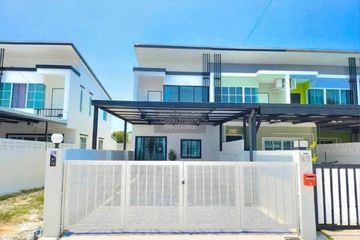 2 Bedroom Townhouse for sale in Rattanakorn Village 18, Na Kluea, Chonburi