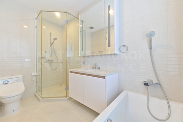 2 Bedroom Condo for sale in Q Langsuan, Lumpini, Bangkok near BTS Ratchadamri
