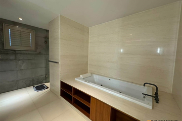 3 Bedroom Condo for rent in The Crest Ruamrudee, Lumpini, Bangkok near BTS Ploen Chit