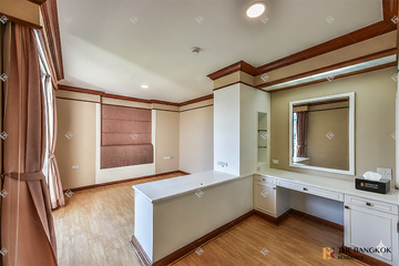 3 Bedroom Condo for rent in Somkid Gardens, Lumpini, Bangkok near BTS Chit Lom