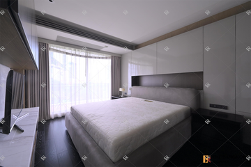 3 Bedroom Condo for rent in The Crest Sukhumvit 24, Khlong Tan, Bangkok near BTS Phrom Phong