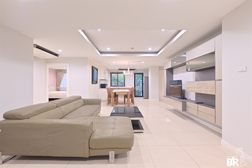 2 Bedroom Condo for rent in Beverly Hills Mansion, Phra Khanong Nuea, Bangkok near BTS Ekkamai