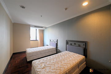 3 Bedroom Condo for rent in Lake Green, Khlong Toei, Bangkok near BTS Nana