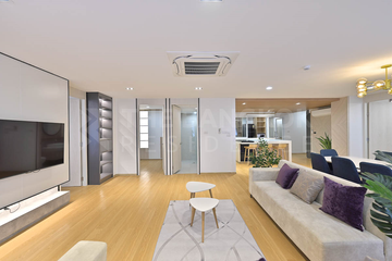 3 Bedroom Condo for rent in Acadamia Grand Tower, Khlong Tan Nuea, Bangkok near BTS Phrom Phong