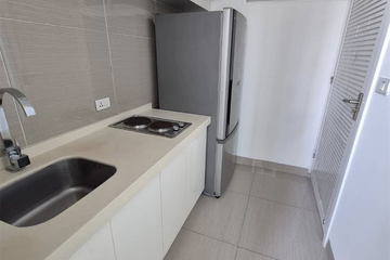 2 Bedroom Condo for Sale or Rent in TC Green, Huai Khwang, Bangkok near MRT Phetchaburi