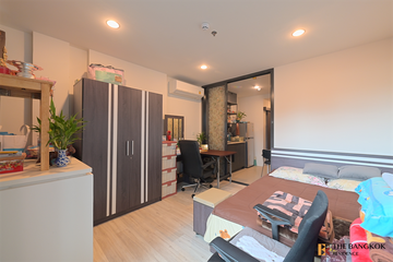 1 Bedroom Condo for sale in XT Huaikhwang, Din Daeng, Bangkok near MRT Huai Khwang