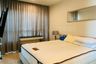 2 Bedroom Condo for sale in Life Ratchadapisek, Huai Khwang, Bangkok near MRT Huai Khwang