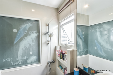 2 Bedroom Condo for rent in Ideo Verve Ratchaprarop, Makkasan, Bangkok near BTS Phaya Thai