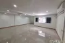 3 Bedroom Office for rent in Khlong Toei Nuea, Bangkok near Airport Rail Link Makkasan