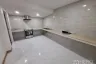 3 Bedroom Office for rent in Khlong Toei Nuea, Bangkok near Airport Rail Link Makkasan
