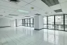 Office for rent in P.S. Tower, Khlong Toei Nuea, Bangkok near MRT Sukhumvit