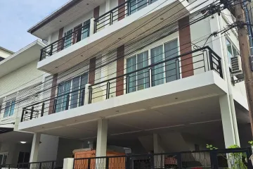 8 Bedroom House for rent in Suan Luang, Bangkok near MRT Phatthanakan