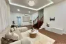 5 Bedroom House for rent in Sam Sen Nok, Bangkok near MRT Phawana