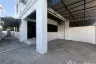 4 Bedroom House for rent in Sam Sen Nok, Bangkok near MRT Phawana