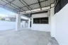 4 Bedroom House for rent in Sam Sen Nok, Bangkok near MRT Phawana