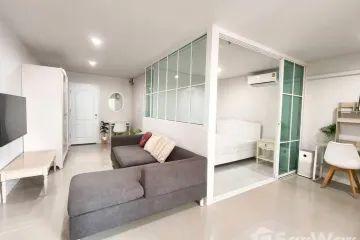 1 Bedroom Condo for rent in Regent Home 7/2 Sukhumvit, Bang Na, Bangkok